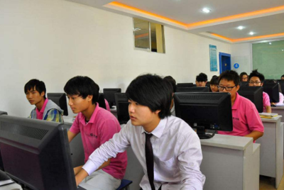 四川计算机学校热门专业解析与计算机技术咨询指南